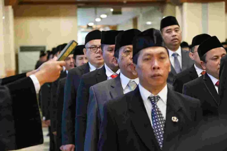 Sekda  DKI Joko Agus Setyono melantik 607 pejabat eselon III dan IV di  Balai Kota, Jumat (10/3/2023).