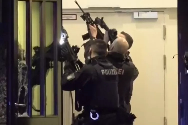 TRAGEDI PENEMBAKAN DI HAMBURG (CATATANFAKTA)