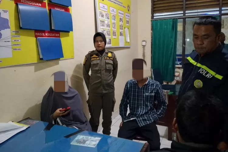 Pasangan diduga mesum diamankan Satpol PP Padang di kos-kosan  (Ist)