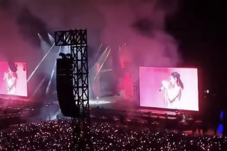 BlackPink konser di Stadion GBK , Indonesia (tangkap layar Instagram @net2netnews)