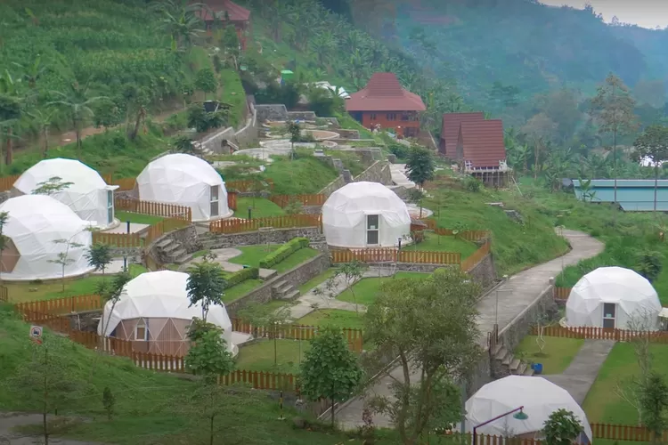 Tempat Wisata Lembah Indah Malang Yang Berada Di Gunung Kawi Jawa Timur ...