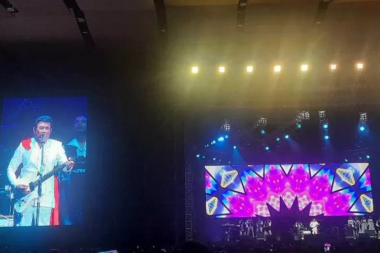 Penampilan Rhoma Irama bersama Soneta, kejutan di konser Deep Purple di Solo (Endang Kusumastuti)