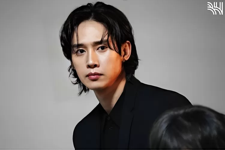 Park Sung Hoon, pemeran Jeon Jae Joon di The Glory. (Sumber: Instagram @boxabum)