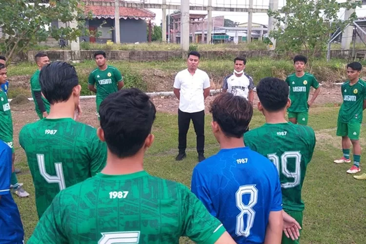 UKM Sepak Bola USM Juara Trofeo Cup 