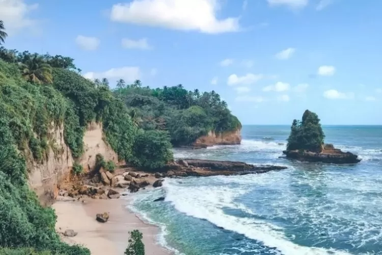 Keindahan alam tempat wisata di Jawa Timur. (Instagram/@_panji_saputra_)