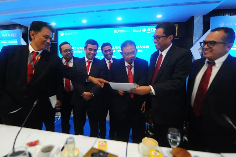 RUPST ank BTN Tahun Buku 2022 menyetujui pengangkatan Nixon LP Napitupulu menjadi Direktur Utama Bank BTN menggantikan Haru Koesmahargyo.  (ayosolo.id/dok Bank BTN)