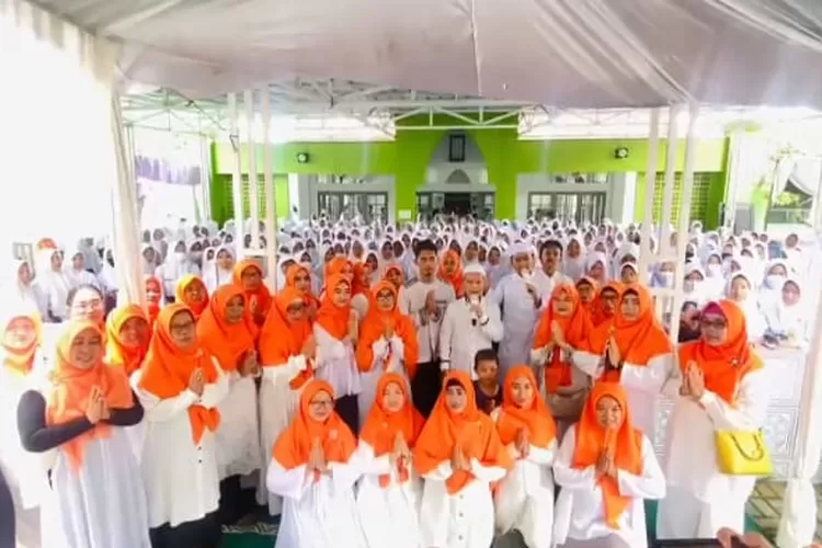 SMP Negeri 16 Kota Bogor memeringati Isra Miraj Nabi Muhammad SAW, Rabu (15/03/2023).