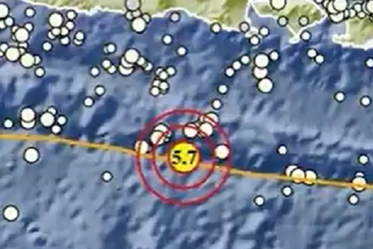 Gempa Bumi Mengguncang Jember Jawa Timur dengan Kekuatan Magnitudo 5.7 (BMKG)