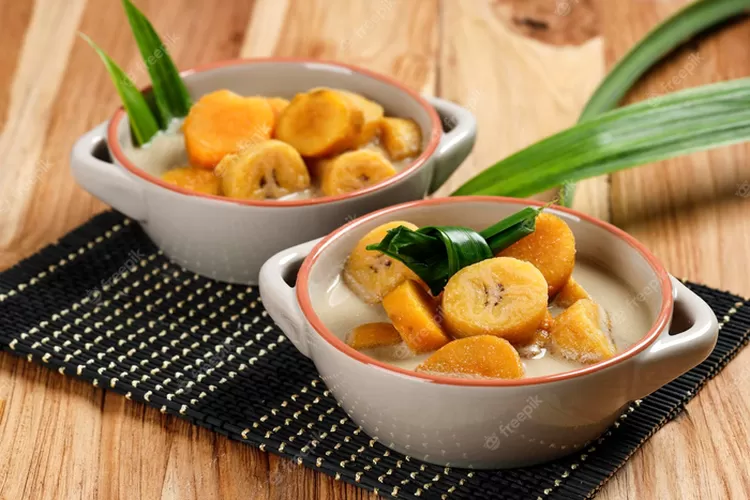 Resep Kolak Pisang, Perpaduan Gurih Asam Manis Jadi Satu, Cocok Jadi Menu Takjil Buka Puasa (freepik)
