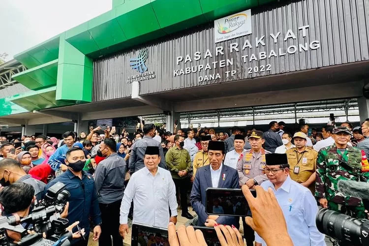 Presiden Jokowi Kunjungi Pasar Tabalong di Kalimantan Selatan