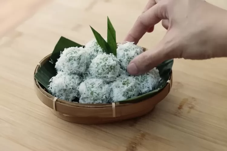 Cara Membuat Klepon Lumer Dan Kenyal Di Mulut Untuk Menu Takjil