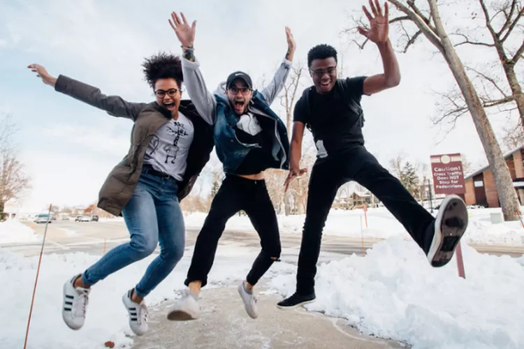 Ilustrasi teman termasuk orang toxic (Unsplash/ Zachary Nelson)