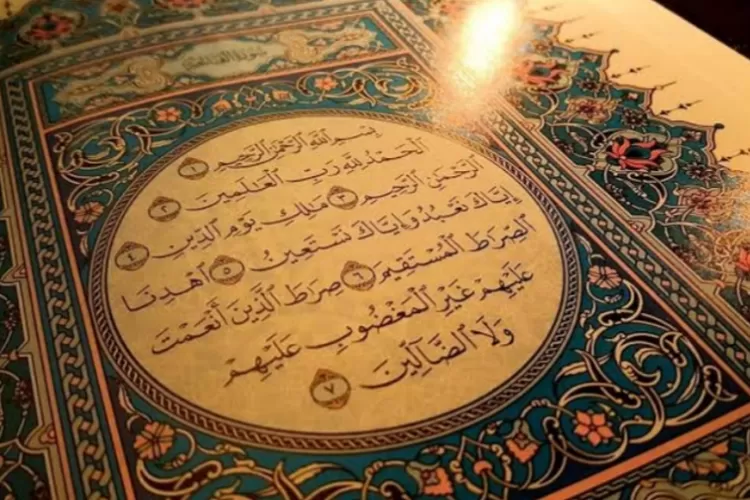 Ilustrasi bacaan surat Al Fatihah Arab dan Latin lengkap dengan penjelasan 6 keutamaan surat Al Fatihah. (Pixabay)