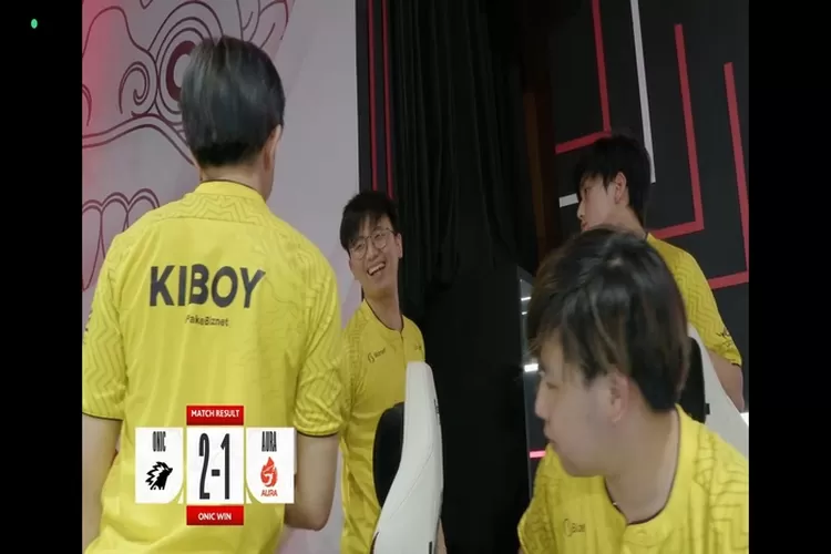 MPL ID S11 Week 5 hari terakhir, Onic Esport 2-1 Aura Fire (YouTube : MPL Indonesia )