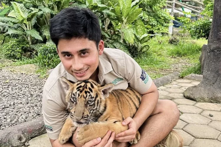 Mantan Kekasih Unggah Foto Lahiran, Alshad Ahmad Diserbu Netizen Minta Klarifikasi  (Gorajuara.com/dok: Instagram @alshadahmad)