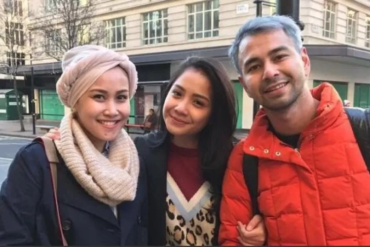 Netizen banjiri komentar instagram Raffi Ahmad usai kepergok video call dengan Mimi Bayuh. (Instagram / @mimibayuh._)