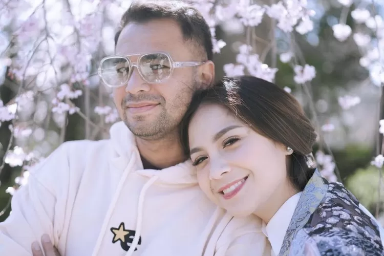 Raffi Ahmad Unggah Foto Mesra dengan Nagita Slavina Pasca Dikabarkan Selingkuh, Netizen Sebut Pencitraan (Gorajuara.com/dok: Instagram @raffinagita1717)