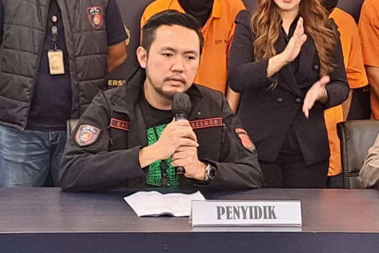 Kanit 2 Subdit Resmob Ditreskrimum Polda Metro Jaya Kompol Maulana Mukarom (Pmjnews)