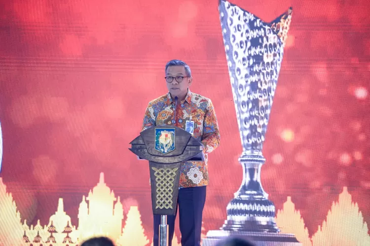 Direktur Institution &amp; Wholesale Business BRI Agus Noorsanto (BRI)