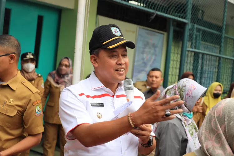 Plt Wali Kota Bekasi Tri Adhianto. (Humas Pemkot Bekasi)