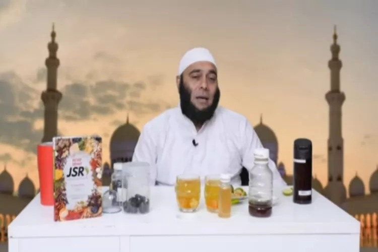 Ilustrasi menjaga daya tahan tubuh saat puasa dengan resep ultimate dr Zaidul Akbar. (YouTube/Zaidul Akbar Official)