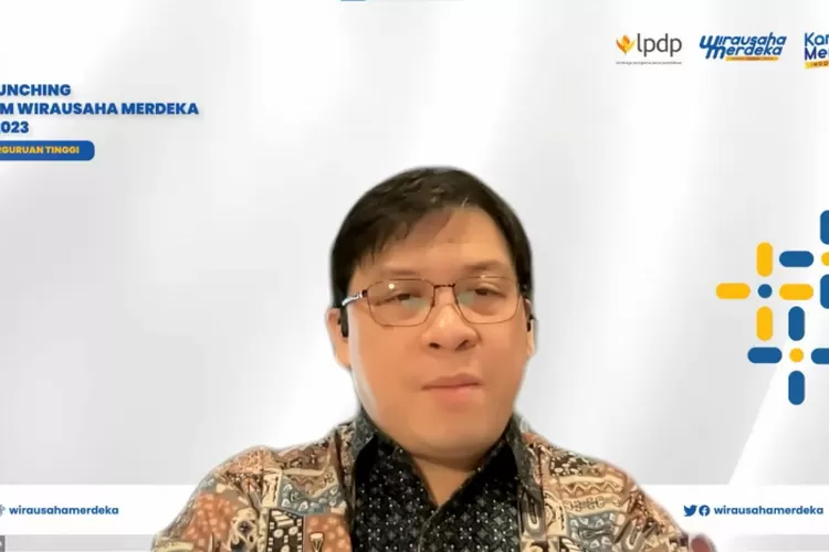 Pelaksana tugas Direktur Jenderal Pendidikan Tinggi, Riset, dan Teknologi (Plt. Dirjen Diktiristek), Nizam, pada kegiatan Soft Launching Program Wirausaha Merdeka Tahun 2023 yang berlangsung di Jakarta, Senin (20/3/2023). (Sumber: Kemendikbudristek)