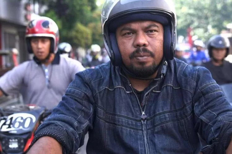 Link nonton Preman Pensiun 8 banyak dicari-cari oleh para penggemarnya. Trio Hulk kini siap melawan para keroco kecil. (Instagram @mnc_pictures)