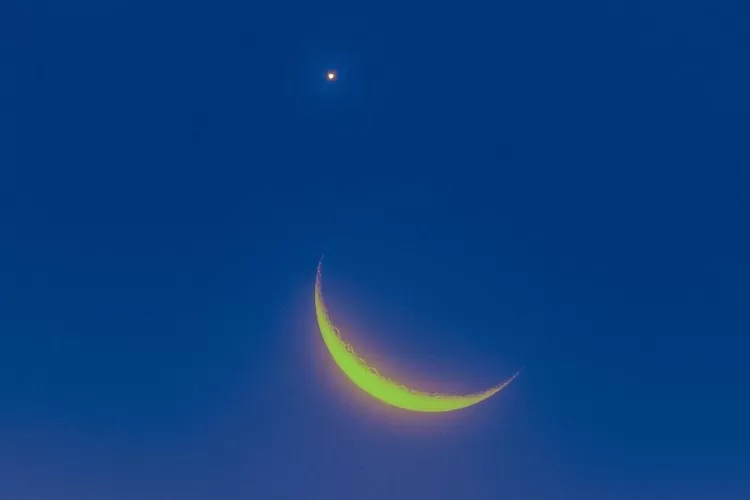 Viral, Fenomena Bulan Dan Venus Di Malam Ketiga Bulan Ramadan - Hulondalo