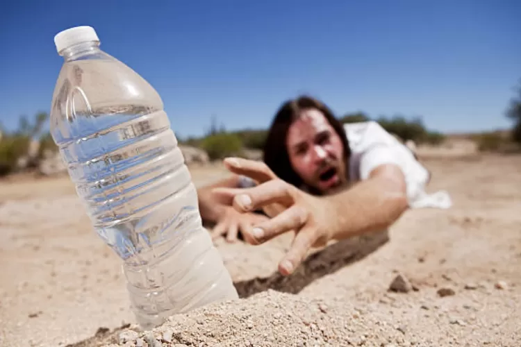 Viral di Bulan Ramadhan 2023! Orang Borong Oralit Demi Menghindari Dehidrasi Saat Puasa, Berikut Penjelasan Dokter (Foto: Ilustrasi Dehidrasi)