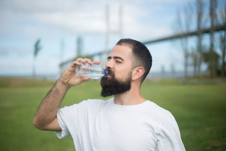 6 Tips Dan Cara Agar Tidak Mengalami Dehidrasi Saat Menjalankan Ibadah Puasa, Simak Disini (pexels.com/@kampus/)