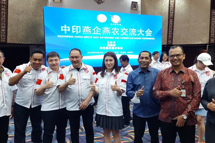 Ketum Perkumpulan Petani Sarang Walet Nusantara (PPSWN), Daniel Tong saat penandatanganan nota kesepahaman PPSWN dengan CAWA di Ancol, Jakarta Utara. (Istimewa )