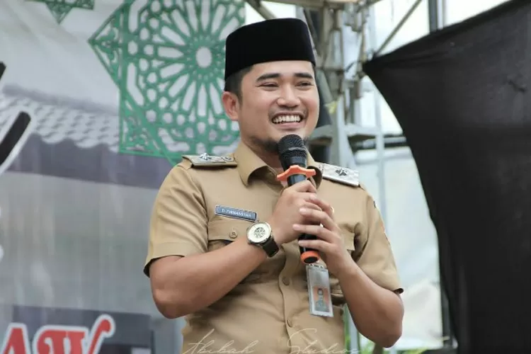 Plt Lurah Setia Asih Dede Firmansyah