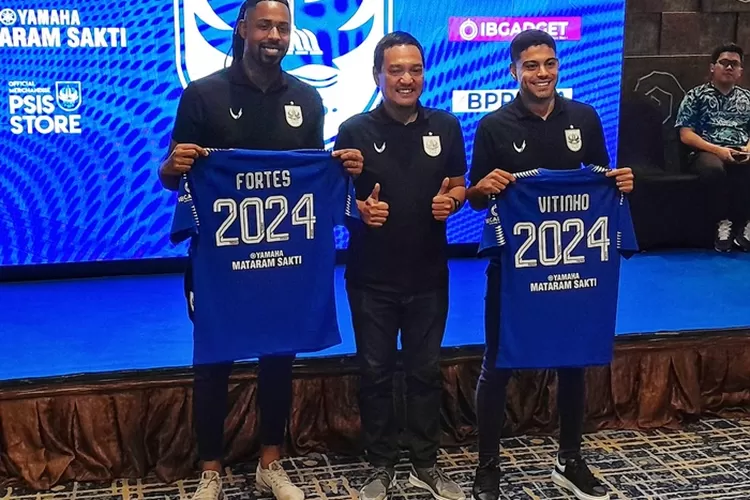 Carlos Fortes dan Vitinho akan bersama PSIS Semarang sampai 2024.  (Ayosemarang.com/ Audrian Firhannusa)