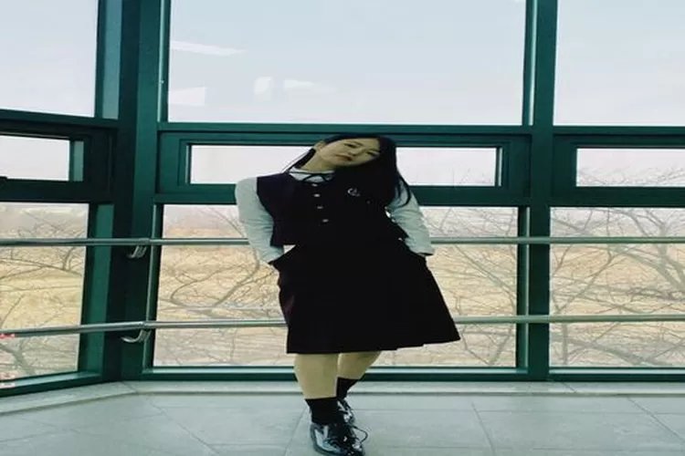 Shin Ye Eun menjadi salah satu aktris Korea yang dihujat karena terlalu mendalami peran Park Yeon Jin muda di The Glory (@__shinyeeun)