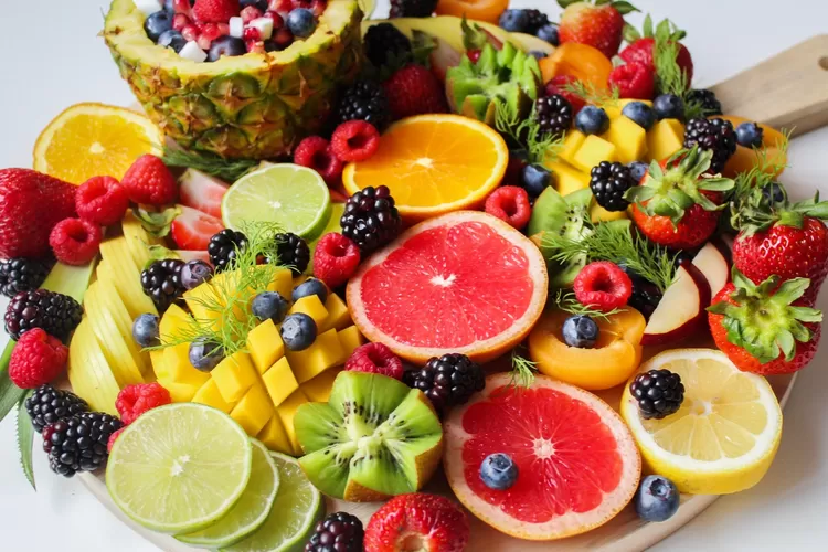 Beragam jenis buah yang memiliki menfaat untuk diet (Pexels)
