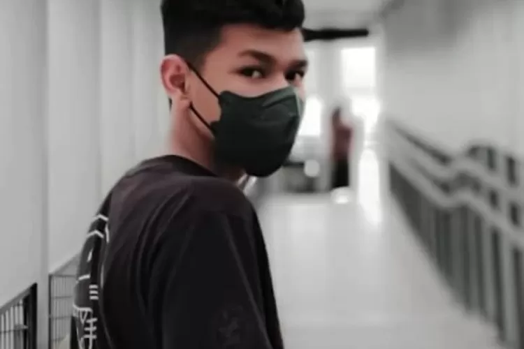 David Ozora. Hari ini sidang perdana terhadap AG, salah satu terdakwa dalam penganiayaan berat yang dilakukan Mario Dandy Cs kepada David Ozora. Sidang digelar di Pengadilan Negeri Jakarta Selatan.