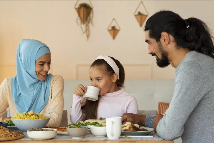 Hukum Sahur Ketika Sudah Adzan Subuh Karena Kesiangan Apakah Sah Masih ...