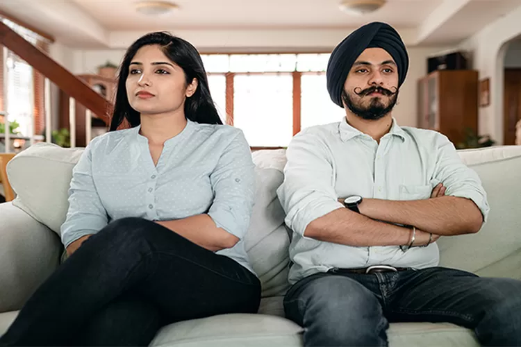 Alasan agama atau budaya: Beberapa pria mungkin merasa tidak nyaman dengan gaya fashion kamu karena hal ini bertentangan dengan nilai-nilai agama atau budaya mereka. Penting untuk memahami pandangan Gebetan Kamu tentang hal ini dan mencari cara untuk menemukan kesepakatan bersama.  (pexels/ketut subiyanto)