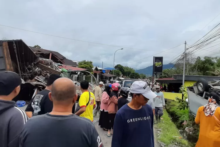 Sopir Truk Penyebab Tabrakan Beruntun di Panyalain Tanah Datar Diamankan Polisi