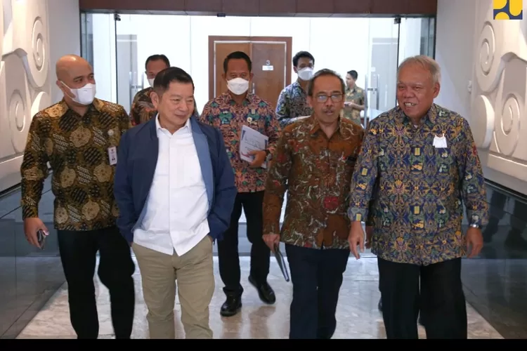 Menteri Pekerjaan Umum dan Perumahan Rakyat (PUPR) Basuki Hadimuljono menghadiri Rapat Koordinasi Tingkat Menteri dalam rangka Pembahasan Prioritas Rencana Kerja Pemerintah (RKP) 2024. 