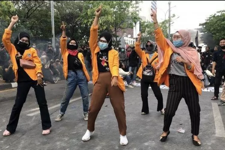 Ilustrasi mahasiswa (Foto: kumparan)