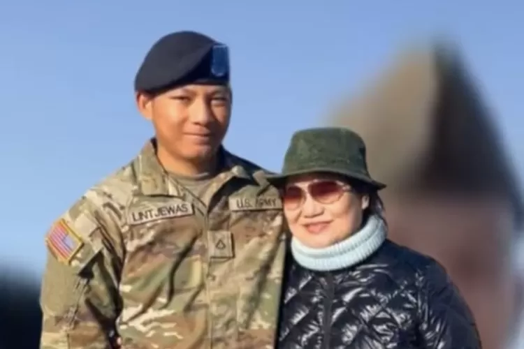 Benaia merupakan pria asal Kendari yang iseng mendaftar menjadi tentara Amerika Serikat. (tangkap layar Tiktok @millenialzkece)