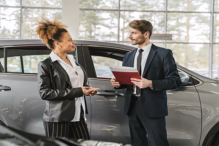 Memukan mobil bekas untuk mudik lebaran yang sesuai dengan budgetmu.  (pexels/ Antoni Shkraba)