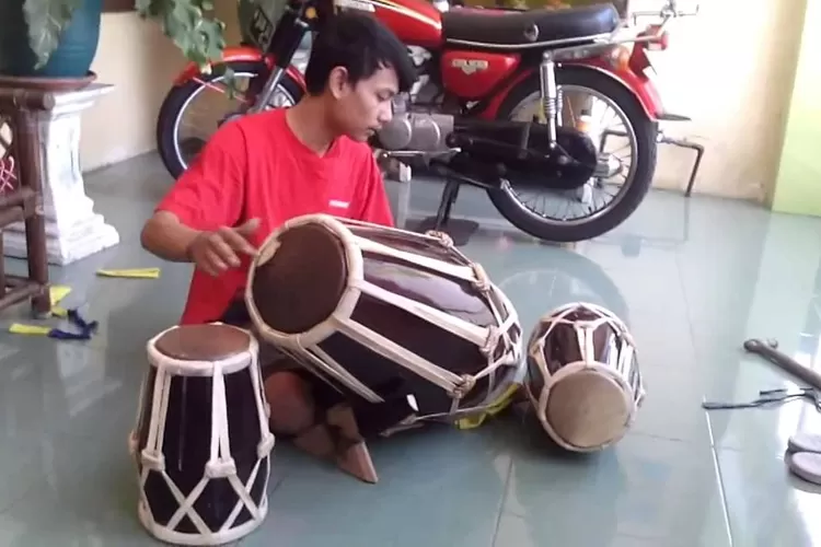 Gendang Alat Musik Tradisional Dari Yogyakarta (cak Mul)