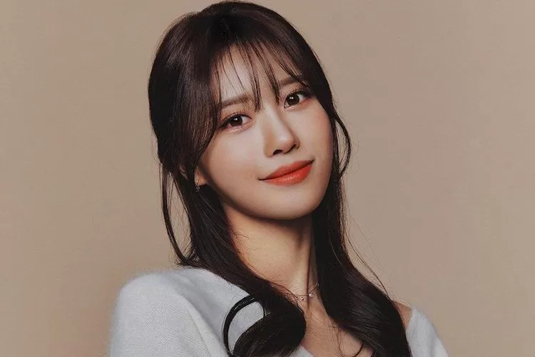 Mijoo Lovelyz dikonfirmasi akan debut solo pada bulan Mei mendatang. (Sumber: Soompi)