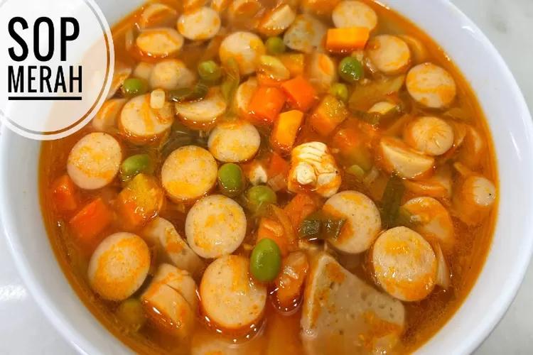 Resep Sup Merah asal Surabaya yang sangat cocok jika dijadikan santapan saat dingin, (Tangkap Layar YouTube Ika Mardatillah)