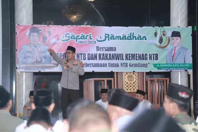 Kapolda NTB Irjen Pol Djoko Poerwanto Safari Ramadhan di Masjid Baital Atiq, Gerung, Lombok Barat. (Suara Karya/Istimewa)