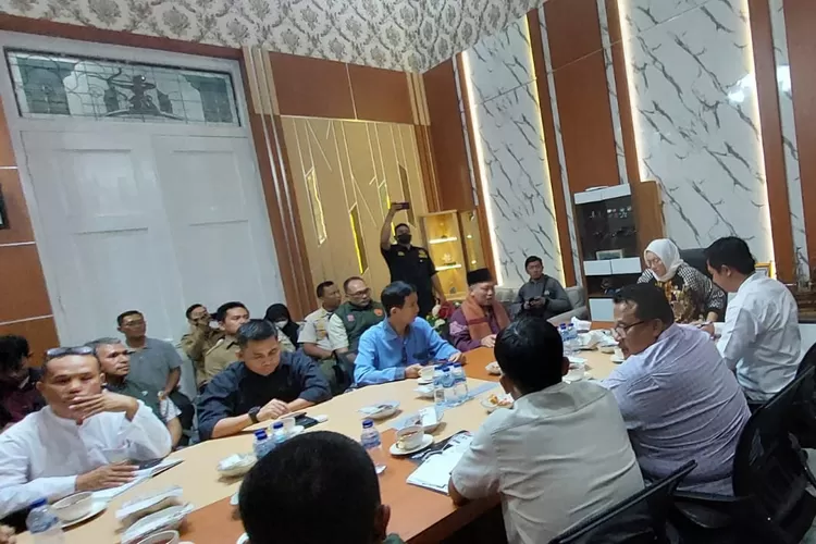 Rakor penyegelan bangunan yang digunakan tempat ibadah