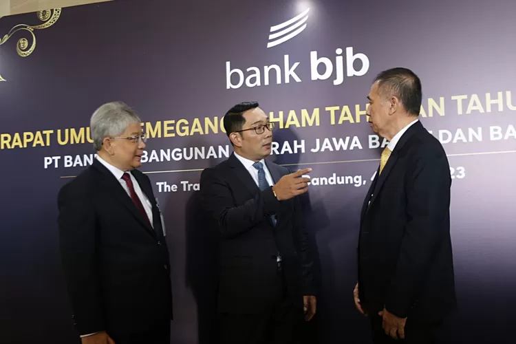 Gubernur Jawa Barat Ridwan Kamil menghadiri RUPST bank bjb Tahun Buku 2022, Selasa, 4 April 2023 di Grand Ballroom Trans Hotel Bandung. (ayopontianak.com/dok. bank bjb)