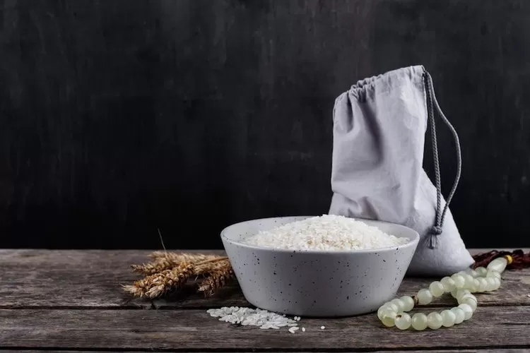 Besaran Zakat Fitrah 2023 - Berapa Besaran Zakat Fitrah 2023 Kota Medan Sumatera Utara? Begini Kata Baznas (Freepik)